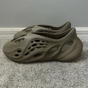 Adidas Yeezy Foam Runner 'Stone